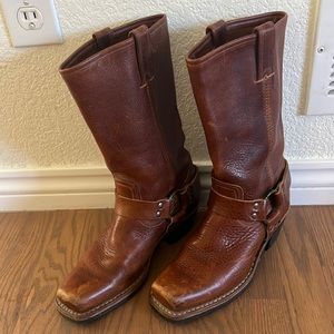 Frye harness boots only worn 2 times